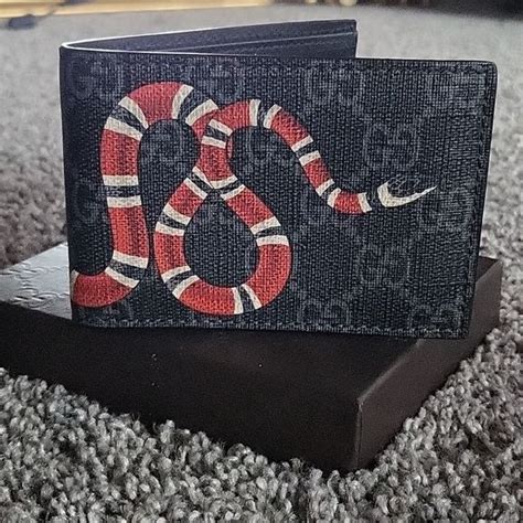 is gucci goldfish wallet.real|authentic Gucci snake wallet.